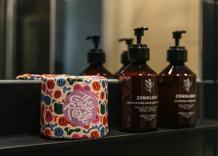 酒店 The Social Hub 3*