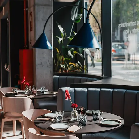 The Social Hub Отель