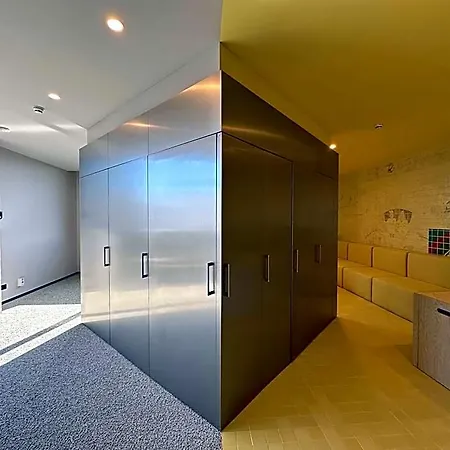 The Social Hub 3*