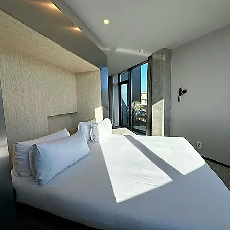 Hotel The Social Hub 3*