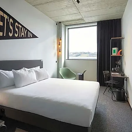 The Social Hub Hotel 3*