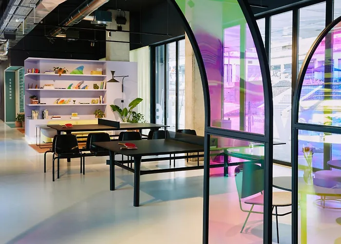 The Social Hub فندق سان سيباستيان